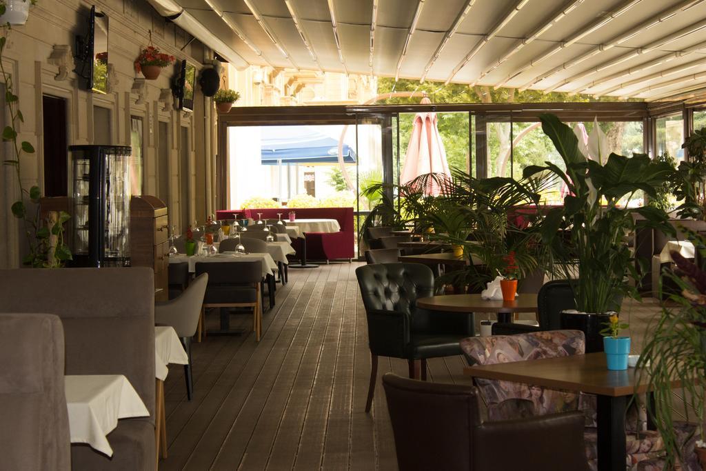 Vego Hotel กันจา ภายนอก รูปภาพ